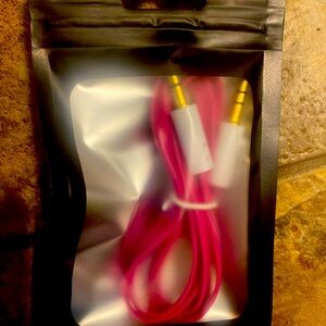 Lot Of 160 High quality 3.5mm Male To Male Auxiliary audio cables 3 foot New